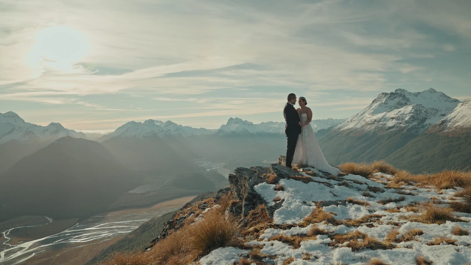 How to Elope in Queenstown: The Ultimate Elopement Guide